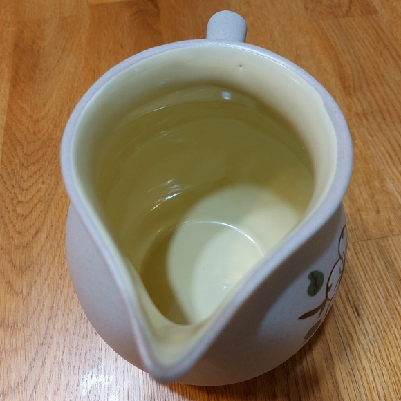 Pigeon Forge Pottery Small Pitcher 40oz Capacity - Picture 3 of 9